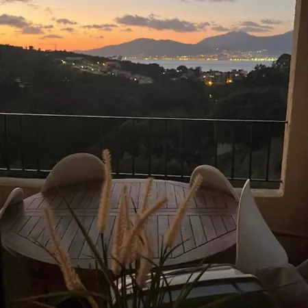 Apartamento T2 Vue Mer Proche De La Plage *